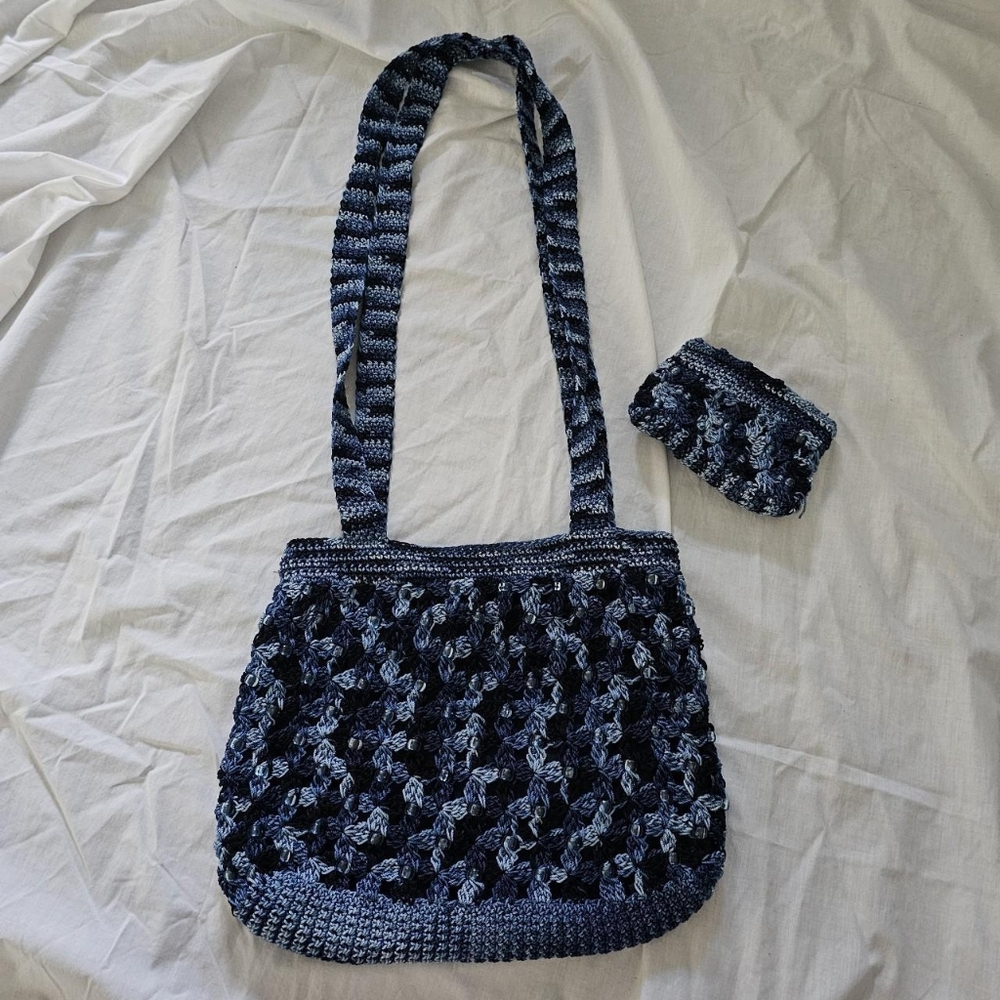 Y2K beachy boho mermaidcore blue knit crossbody bag with matching coin purse